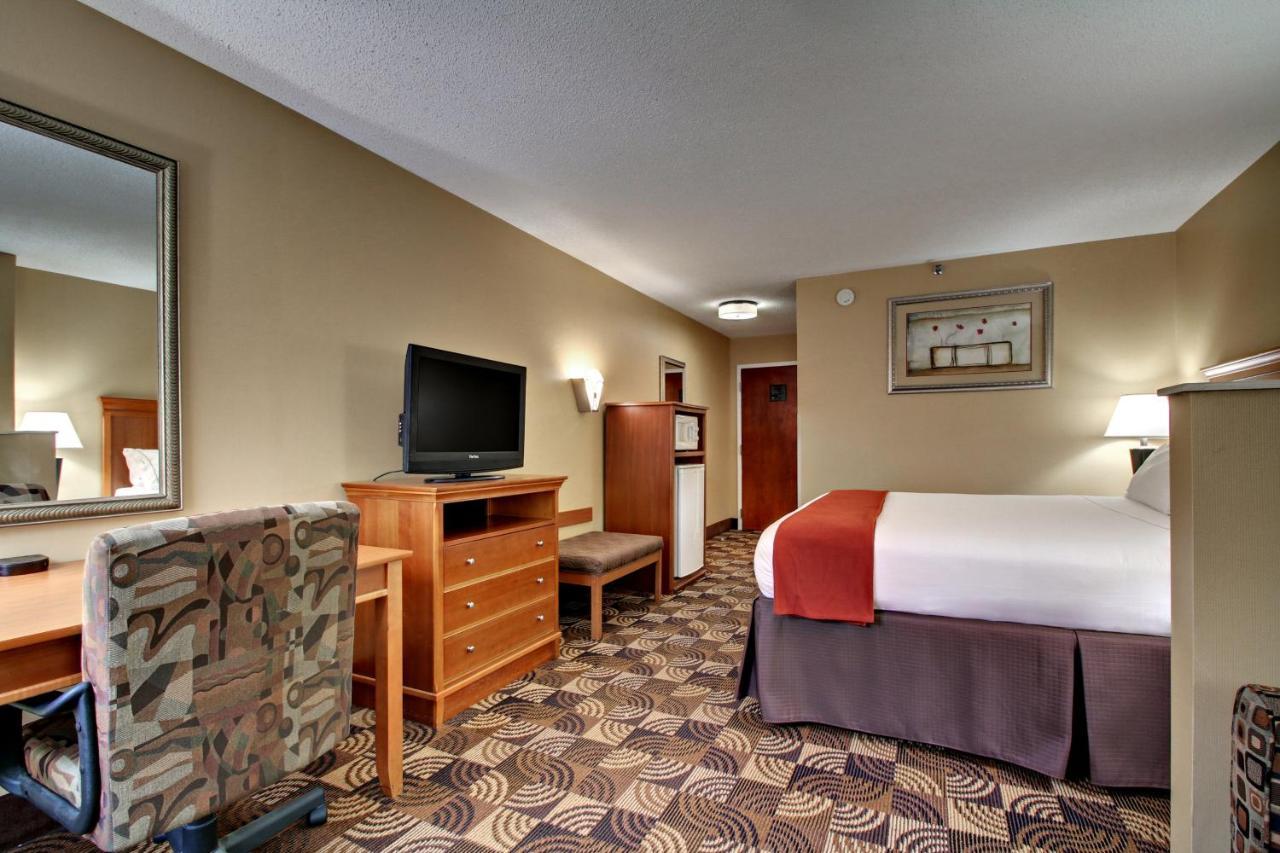 Holiday Inn Express Hurricane Mills Waverly By Ihg Ruang foto