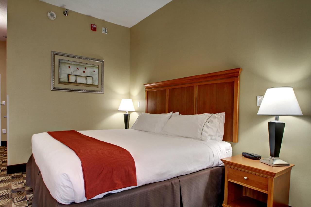 Holiday Inn Express Hurricane Mills Waverly By Ihg Ruang foto