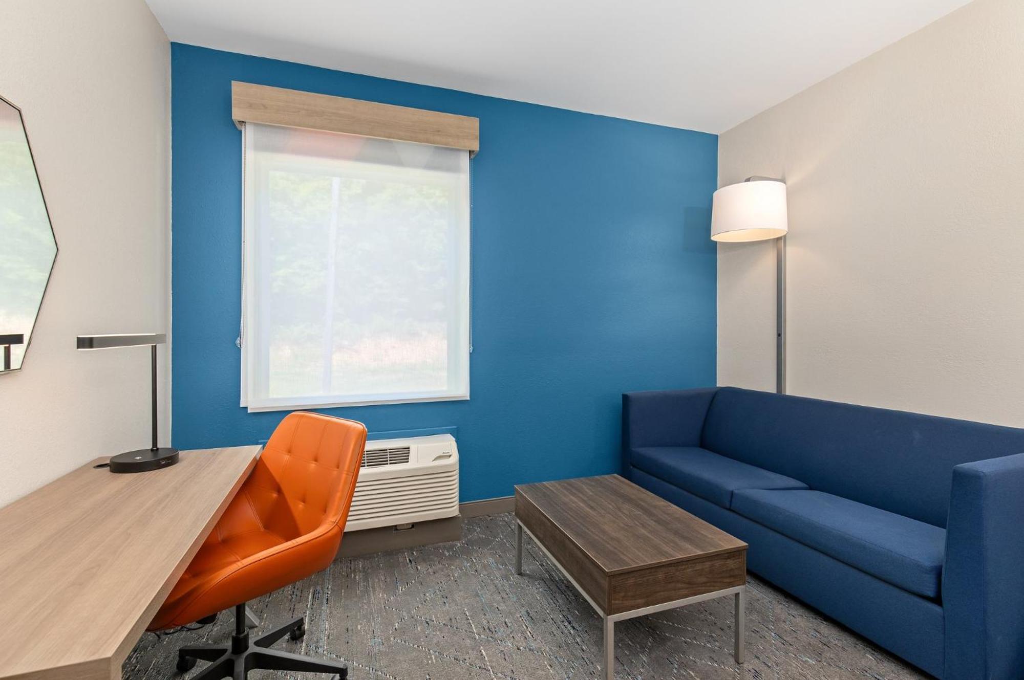 Holiday Inn Express Hurricane Mills Waverly By Ihg Bagian luar foto