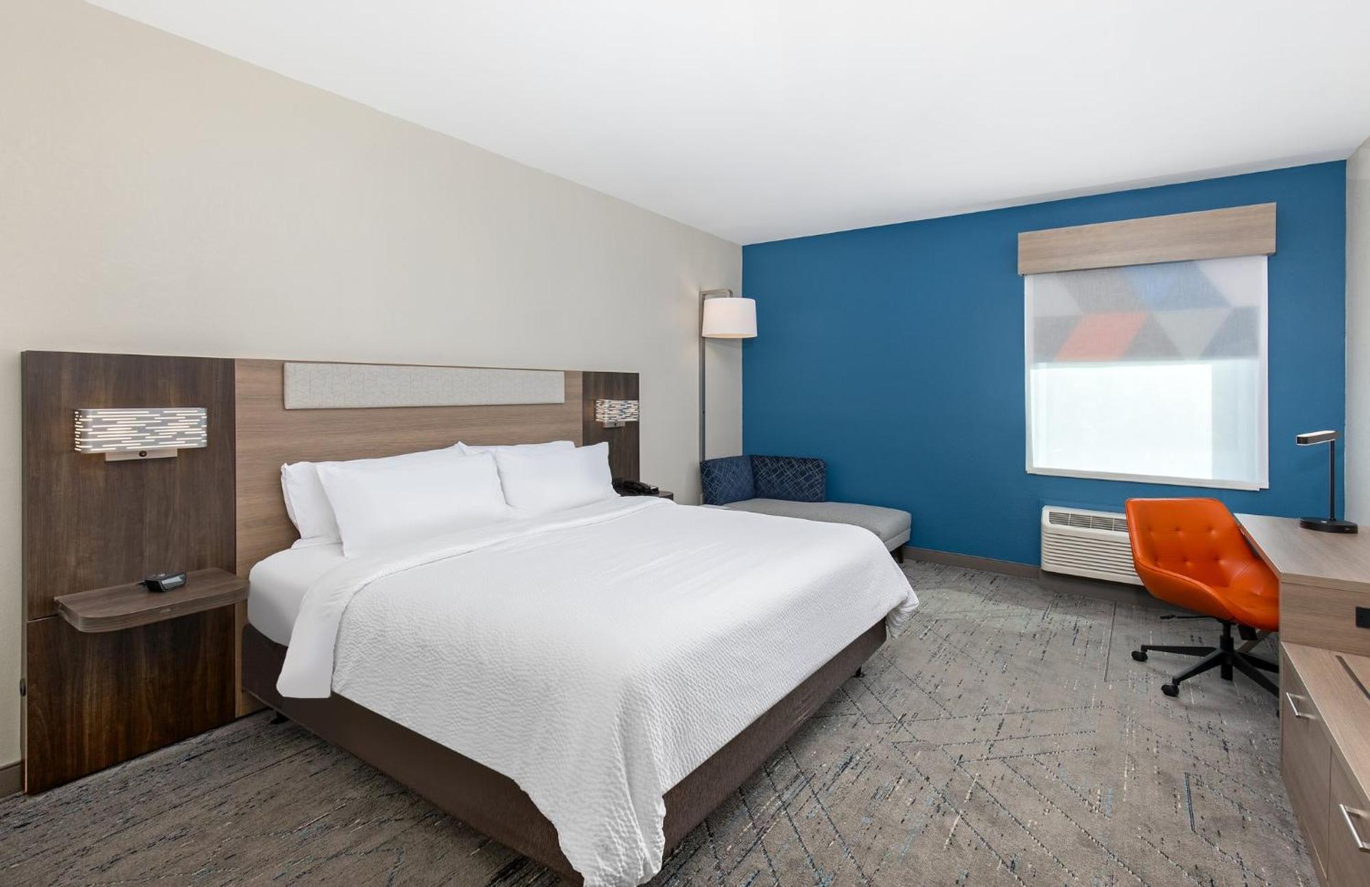 Holiday Inn Express Hurricane Mills Waverly By Ihg Bagian luar foto