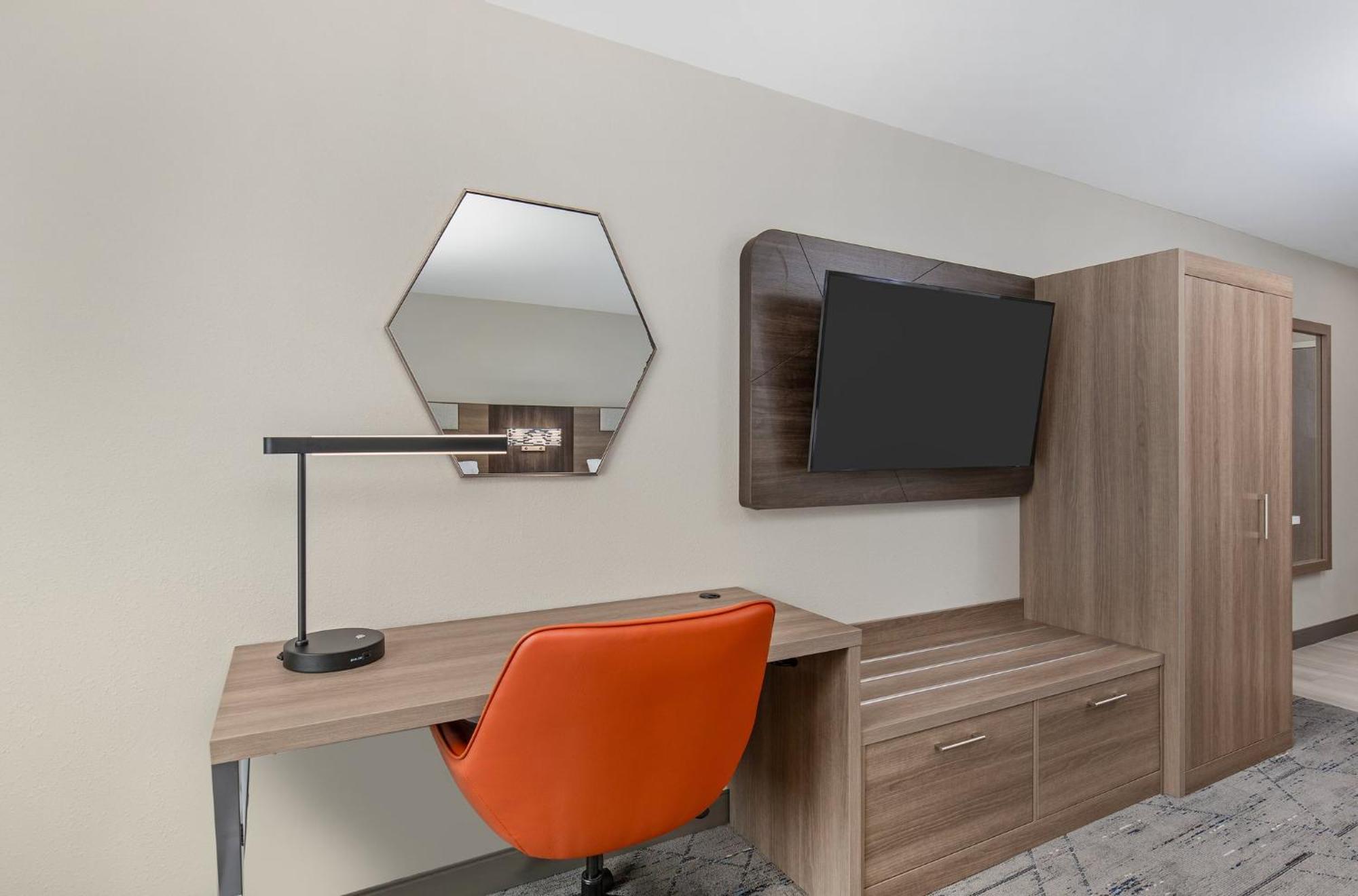 Holiday Inn Express Hurricane Mills Waverly By Ihg Bagian luar foto