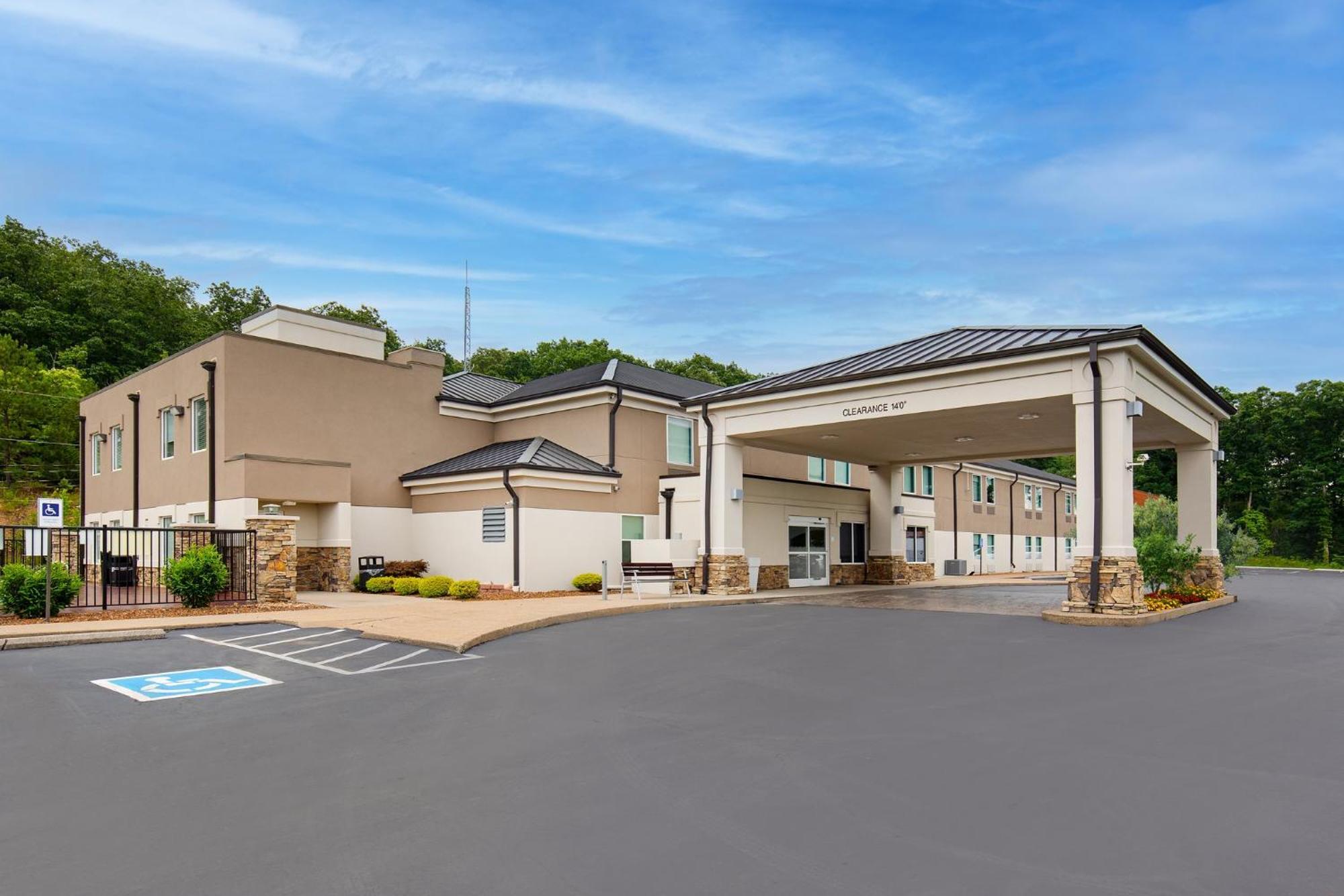 Holiday Inn Express Hurricane Mills Waverly By Ihg Bagian luar foto