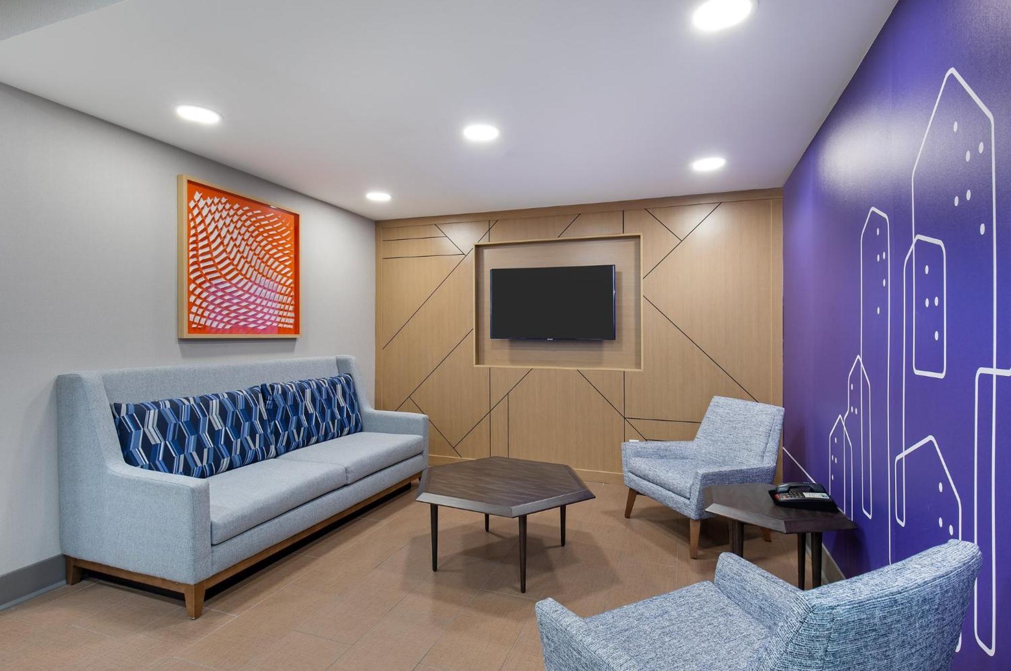 Holiday Inn Express Hurricane Mills Waverly By Ihg Bagian luar foto