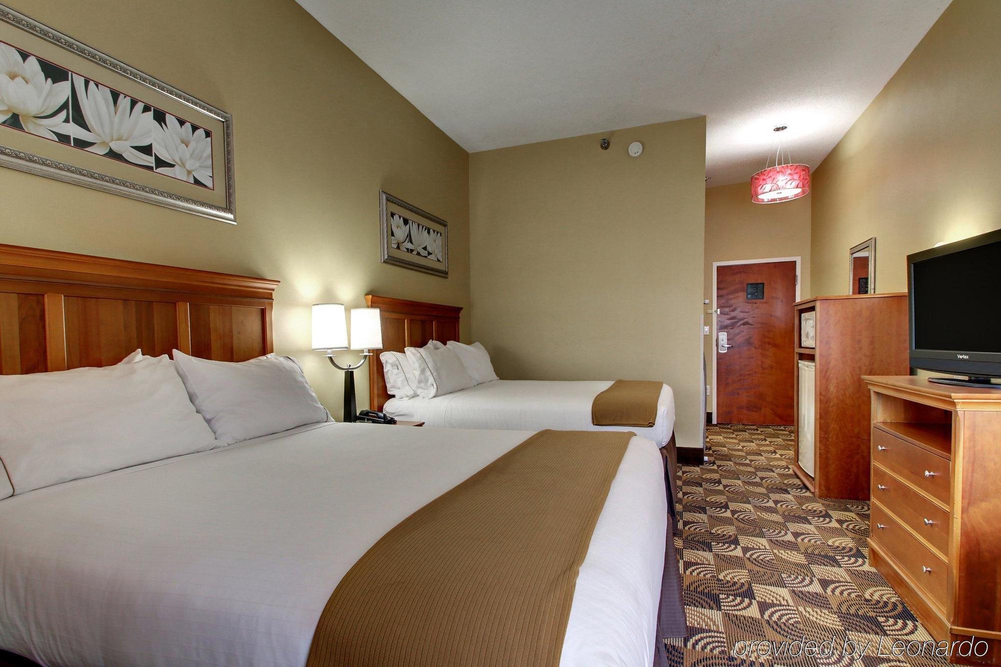 Holiday Inn Express Hurricane Mills Waverly By Ihg Bagian luar foto