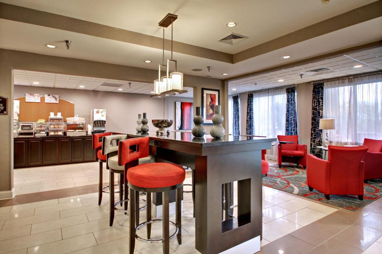Holiday Inn Express Hurricane Mills Waverly By Ihg Bagian luar foto