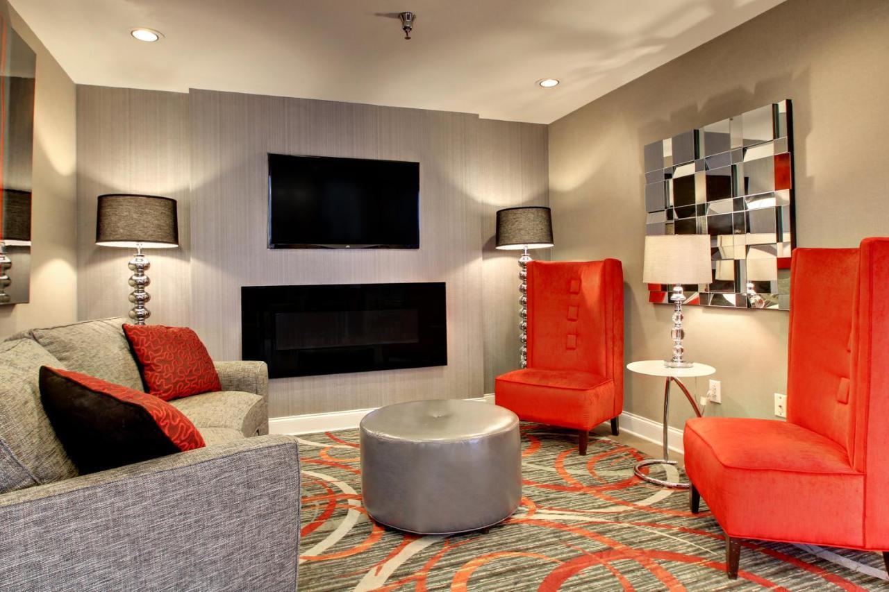 Holiday Inn Express Hurricane Mills Waverly By Ihg Bagian luar foto