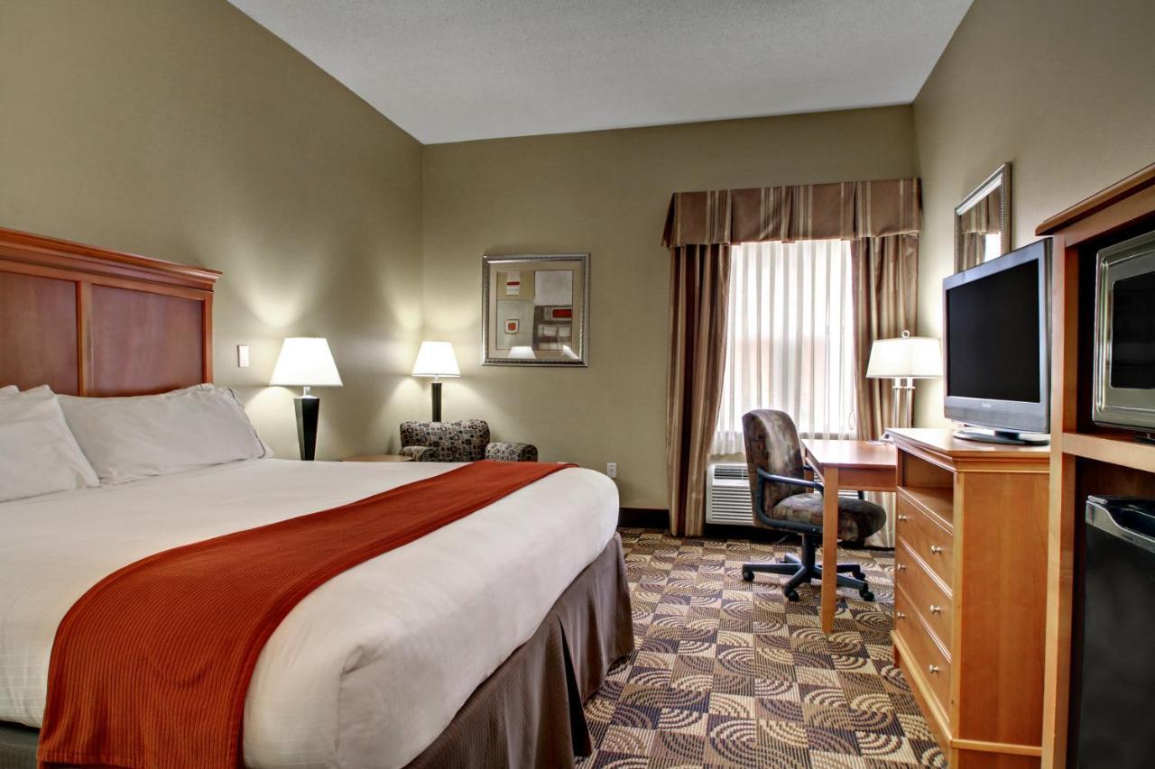Holiday Inn Express Hurricane Mills Waverly By Ihg Bagian luar foto