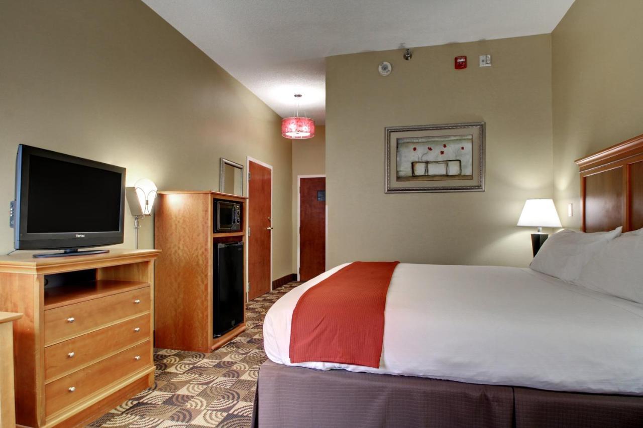 Holiday Inn Express Hurricane Mills Waverly By Ihg Bagian luar foto
