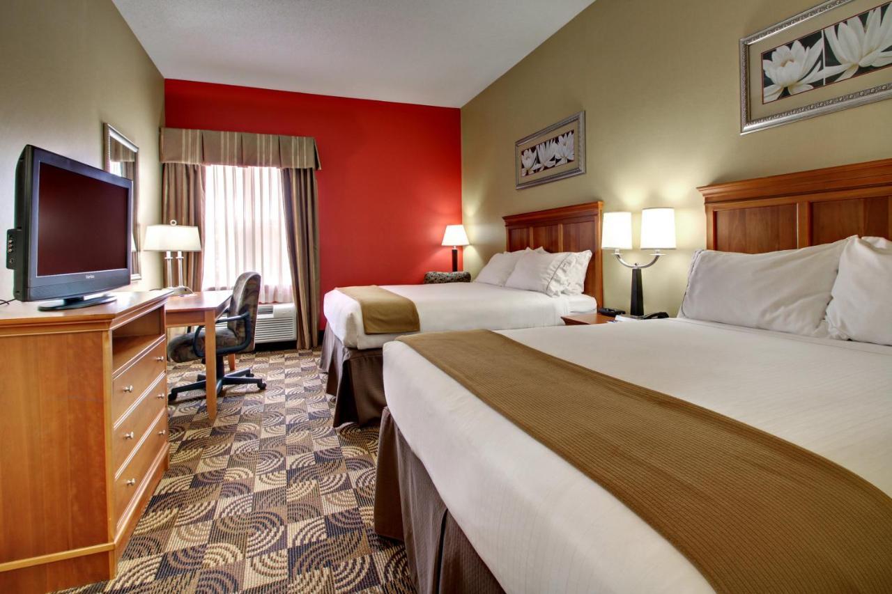 Holiday Inn Express Hurricane Mills Waverly By Ihg Bagian luar foto